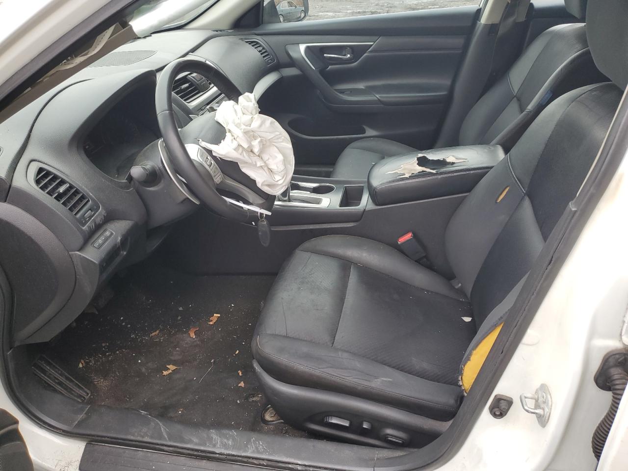 2016 Nissan Altima - Image 7