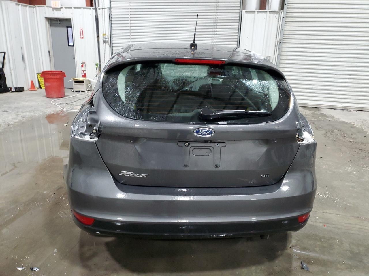 VIN 1FADP3K22HL281182 2017 FORD FOCUS no.6