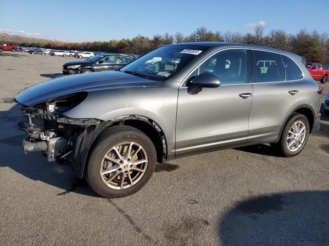 Паркетники PORSCHE CAYENNE 2016 Серый