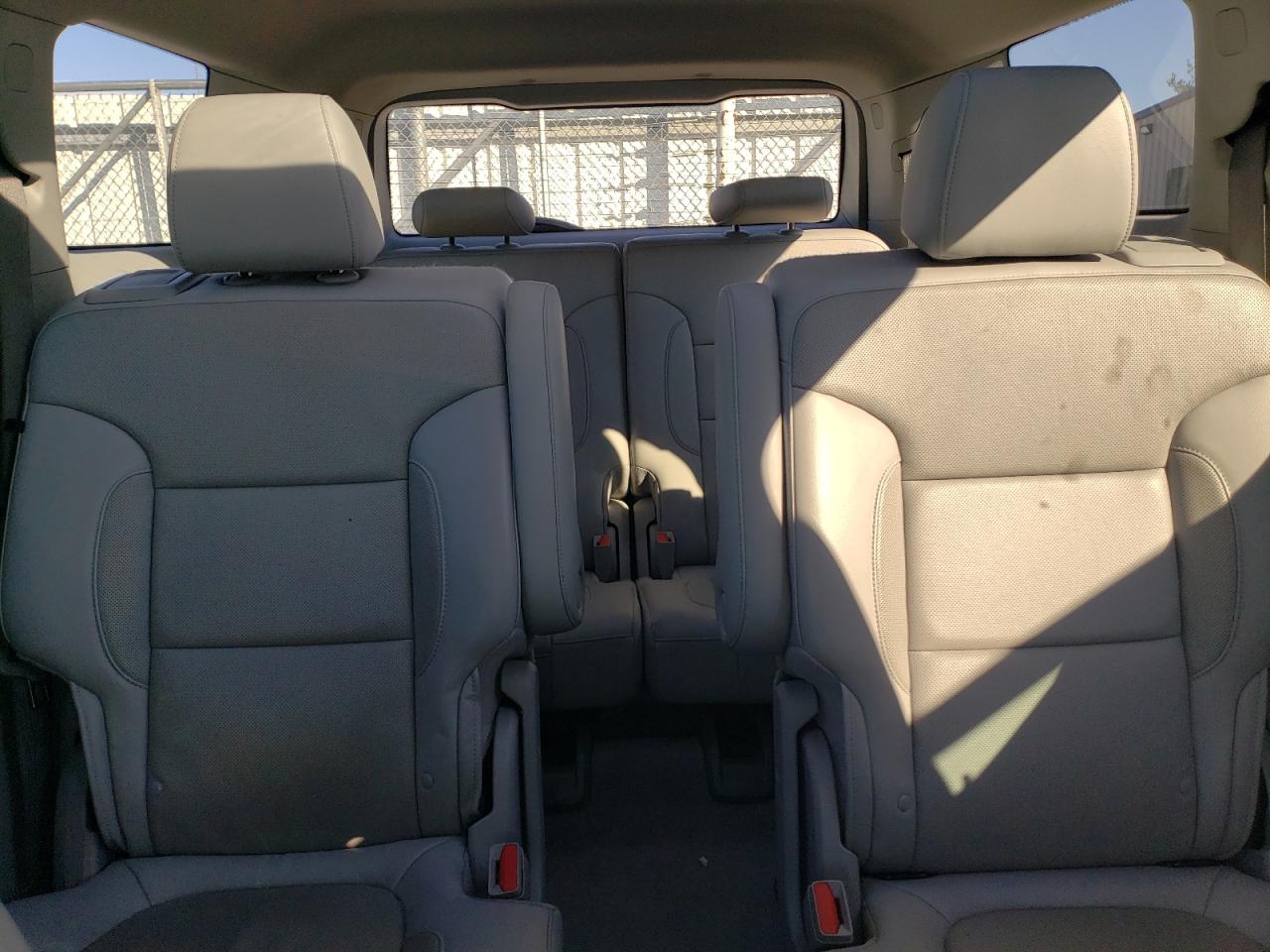2020 GMC Acadia - Image 10