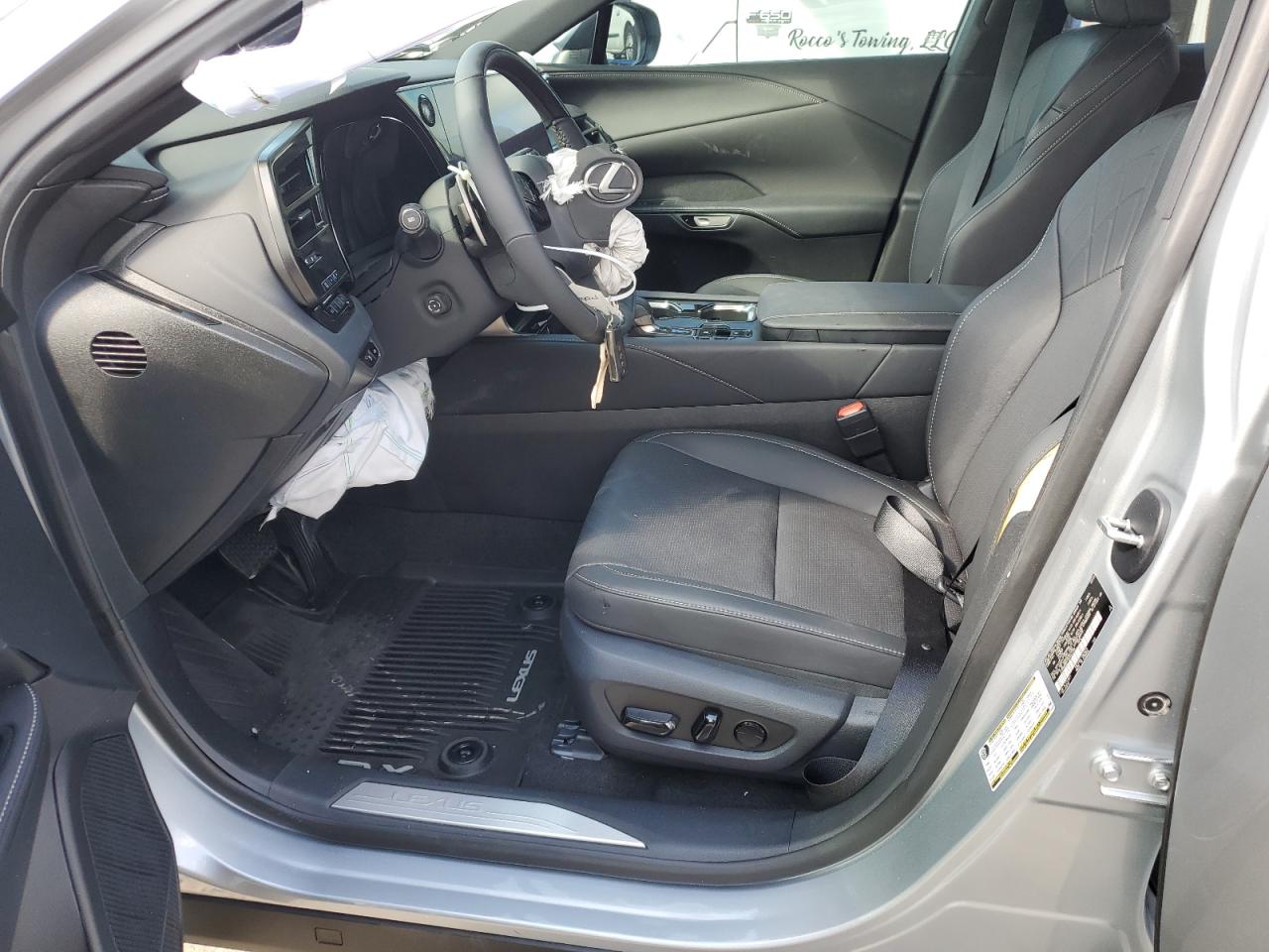 2024 Lexus RX - Image 7