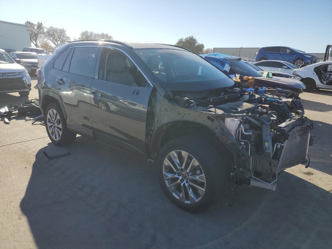 2022 Toyota RAV 4 - Image 4