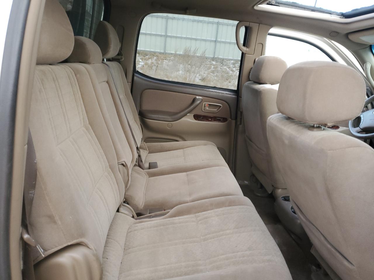 2004 Toyota Tundra - Image 10