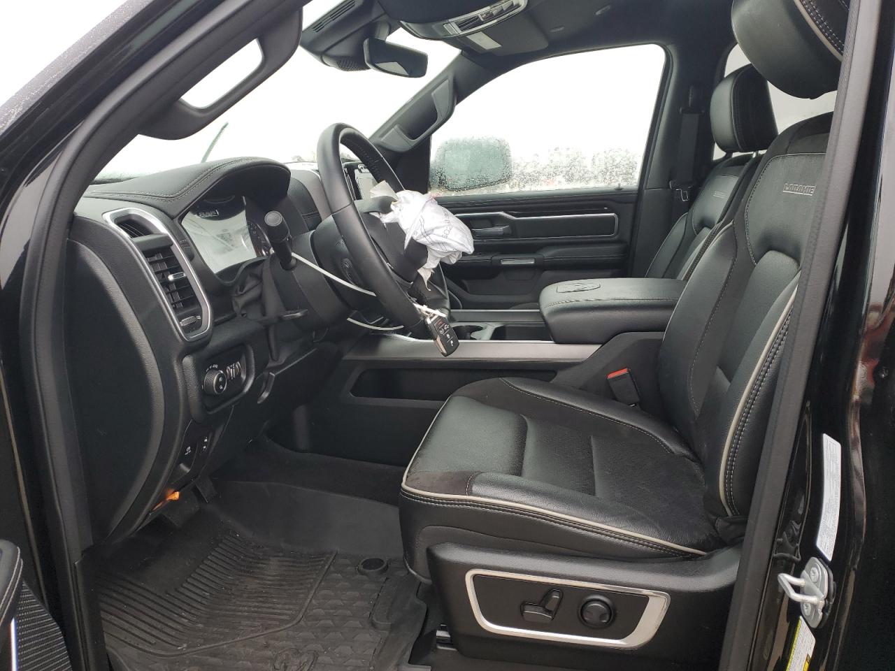 2022 RAM 1500 - Image 7