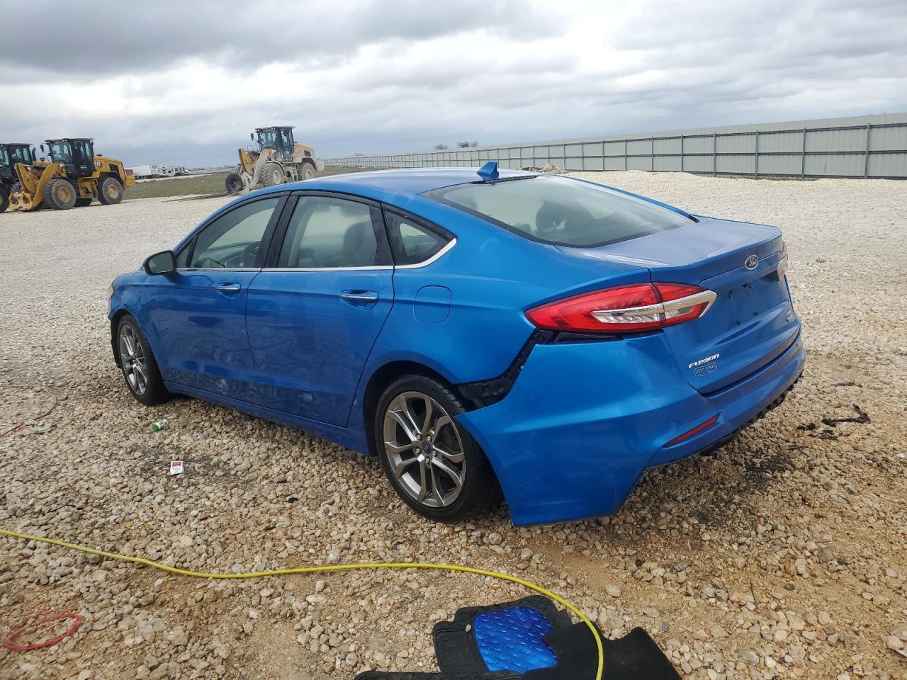 2020 Ford Fusion - Image 2