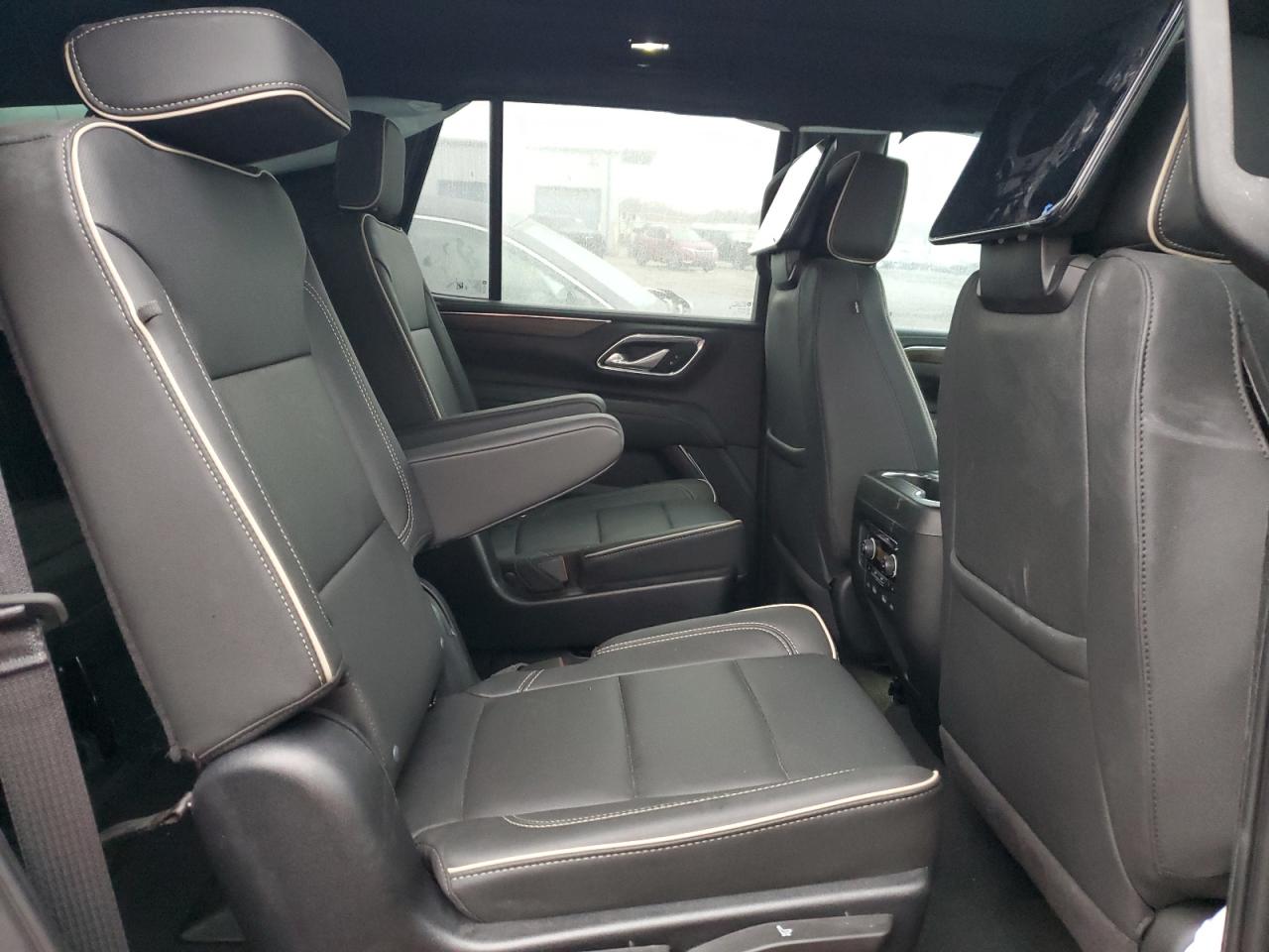 2023 Chevrolet Tahoe - Image 11