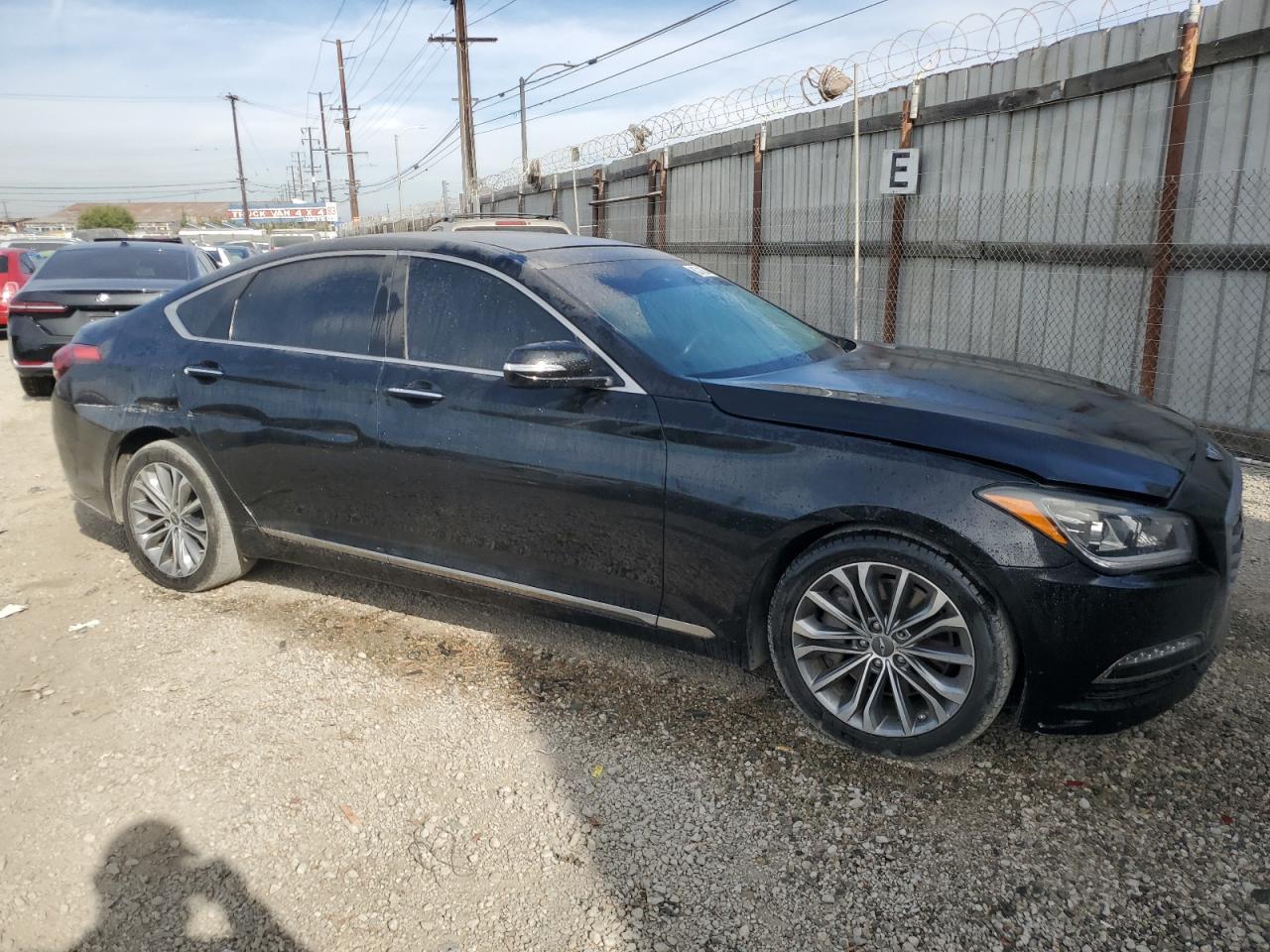 2016 Hyundai Genesis - Image 4