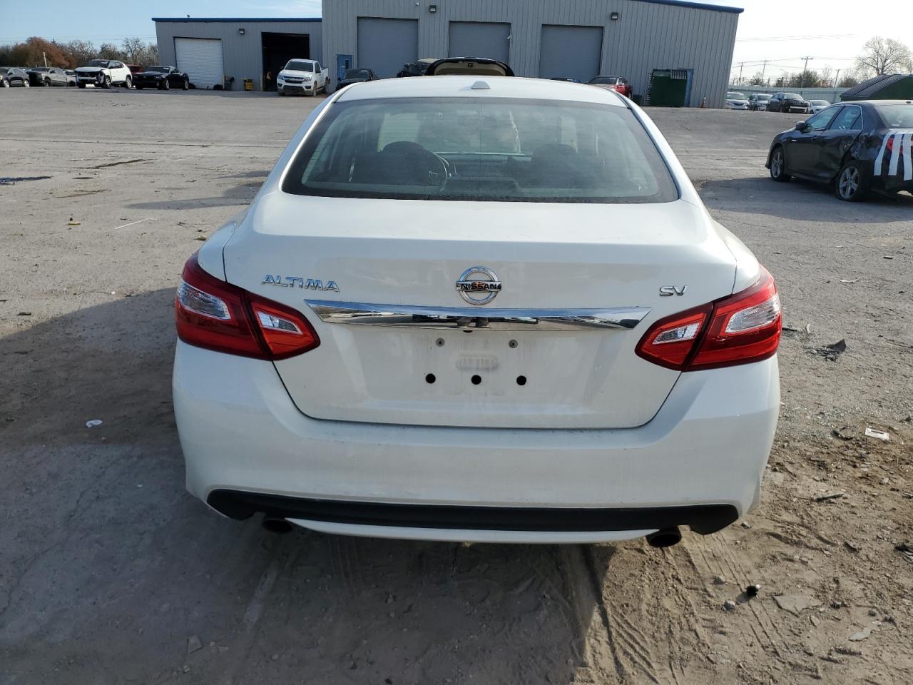 2017 Nissan Altima - Image 6