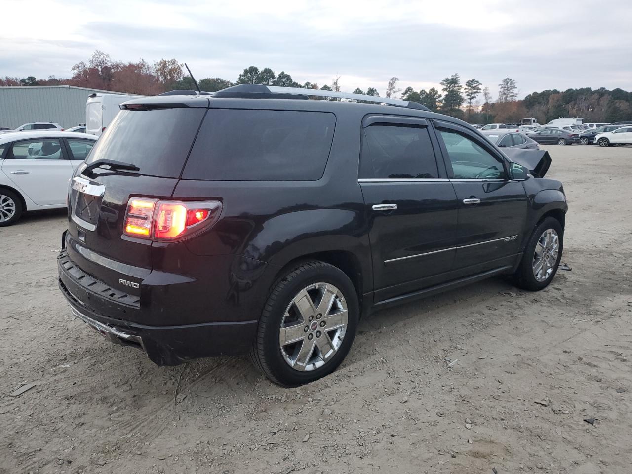 2013 GMC Acadia - Image 3