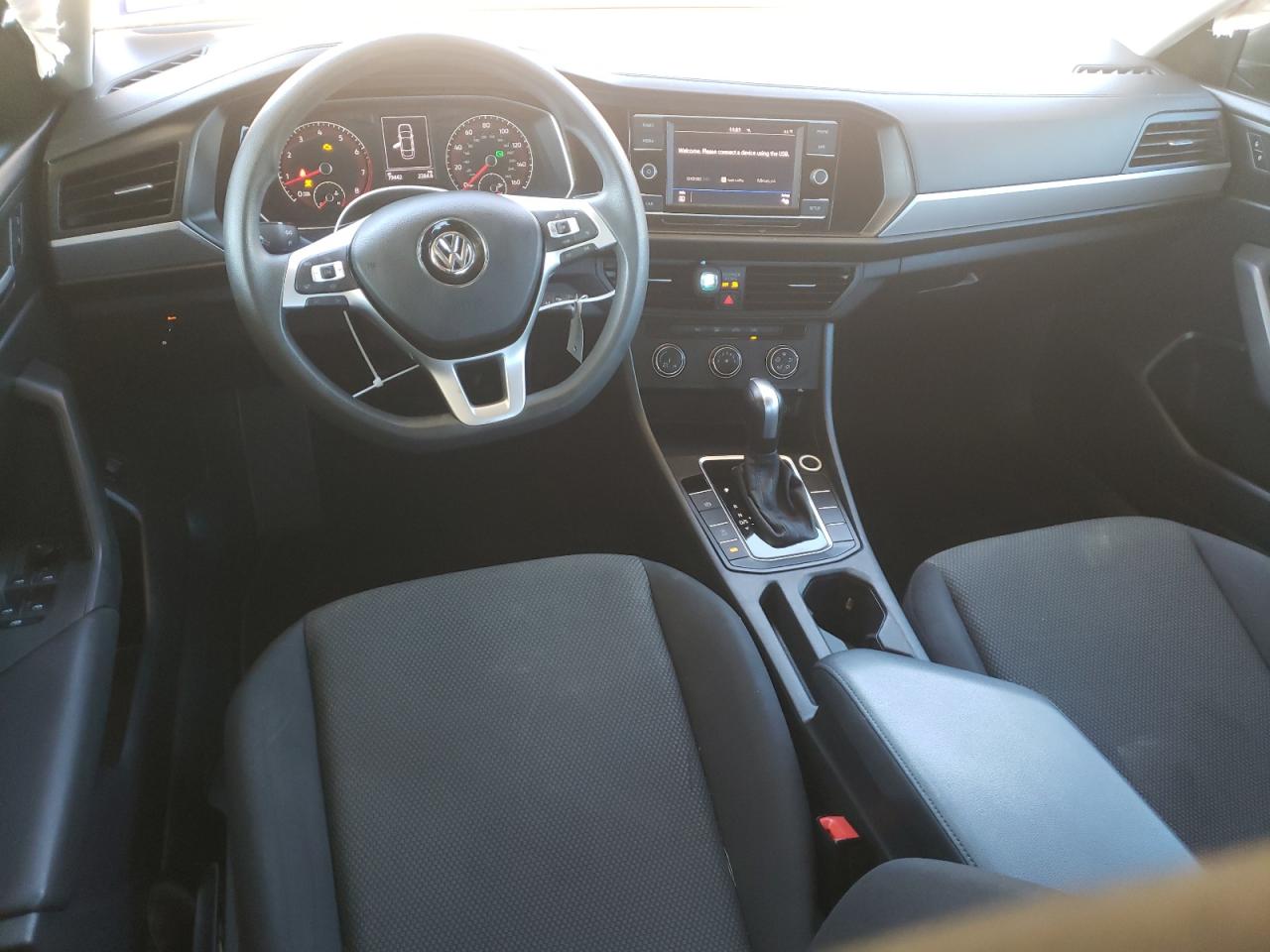 2019 Volkswagen Jetta - Image 8