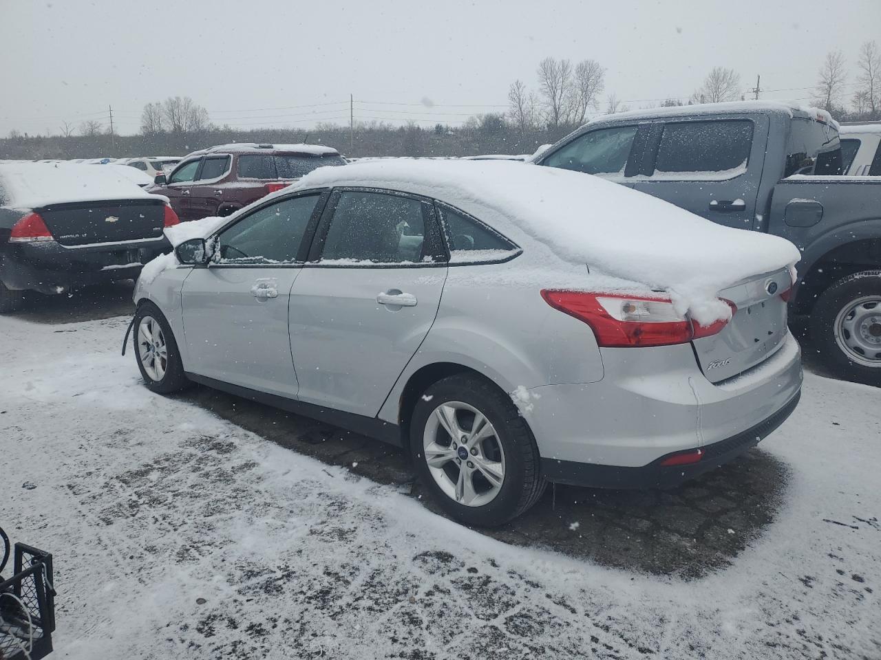 VIN 1FADP3F25DL332212 2013 FORD FOCUS no.2