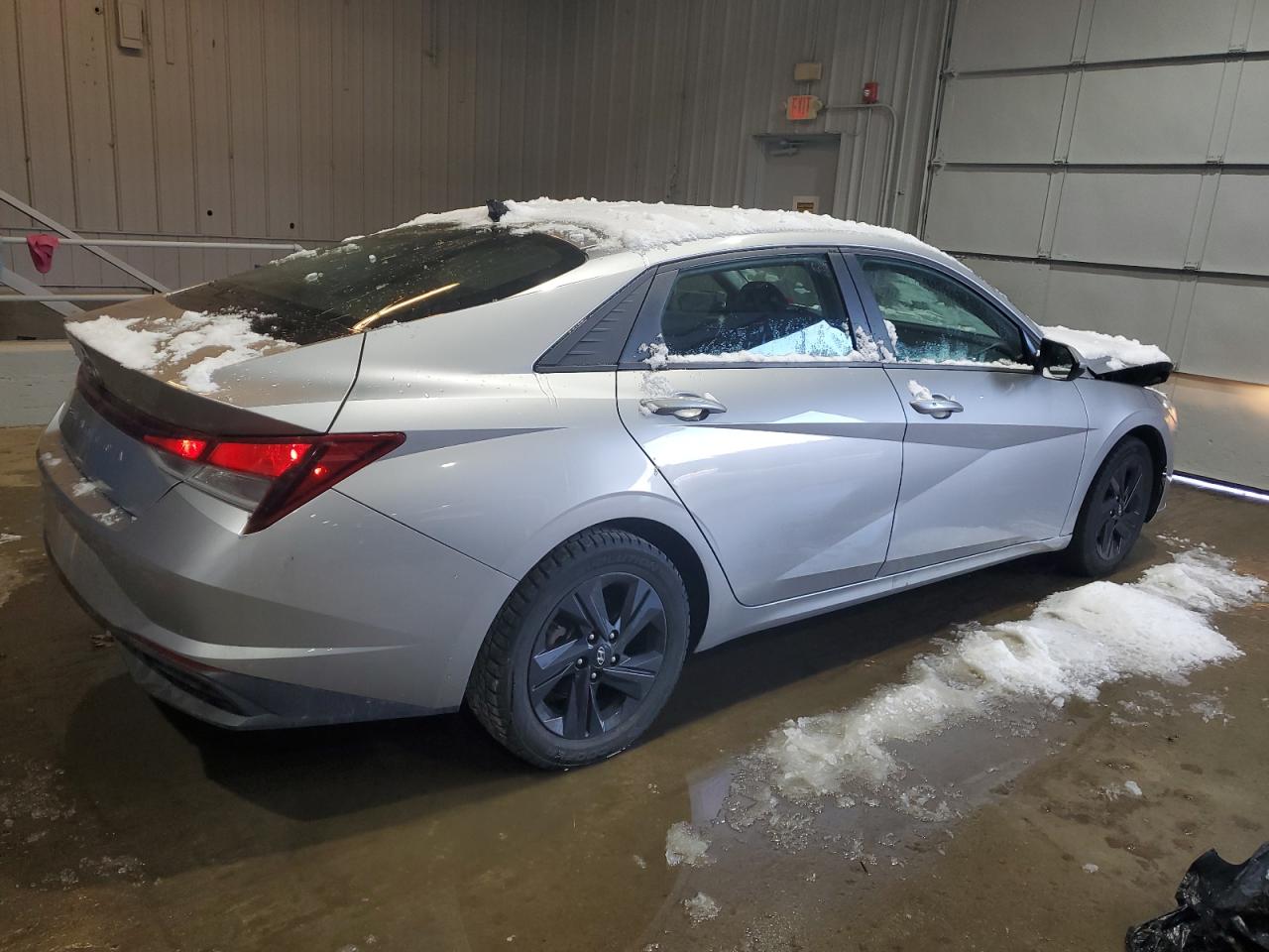 2021 Hyundai Elantra - Image 3