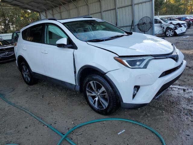  TOYOTA RAV4 2017 White