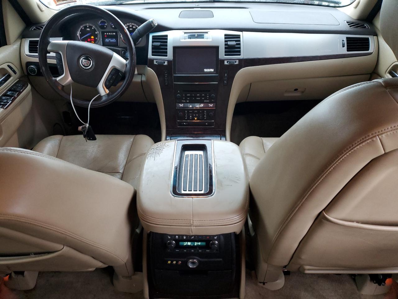 2013 Cadillac Escalade - Image 8