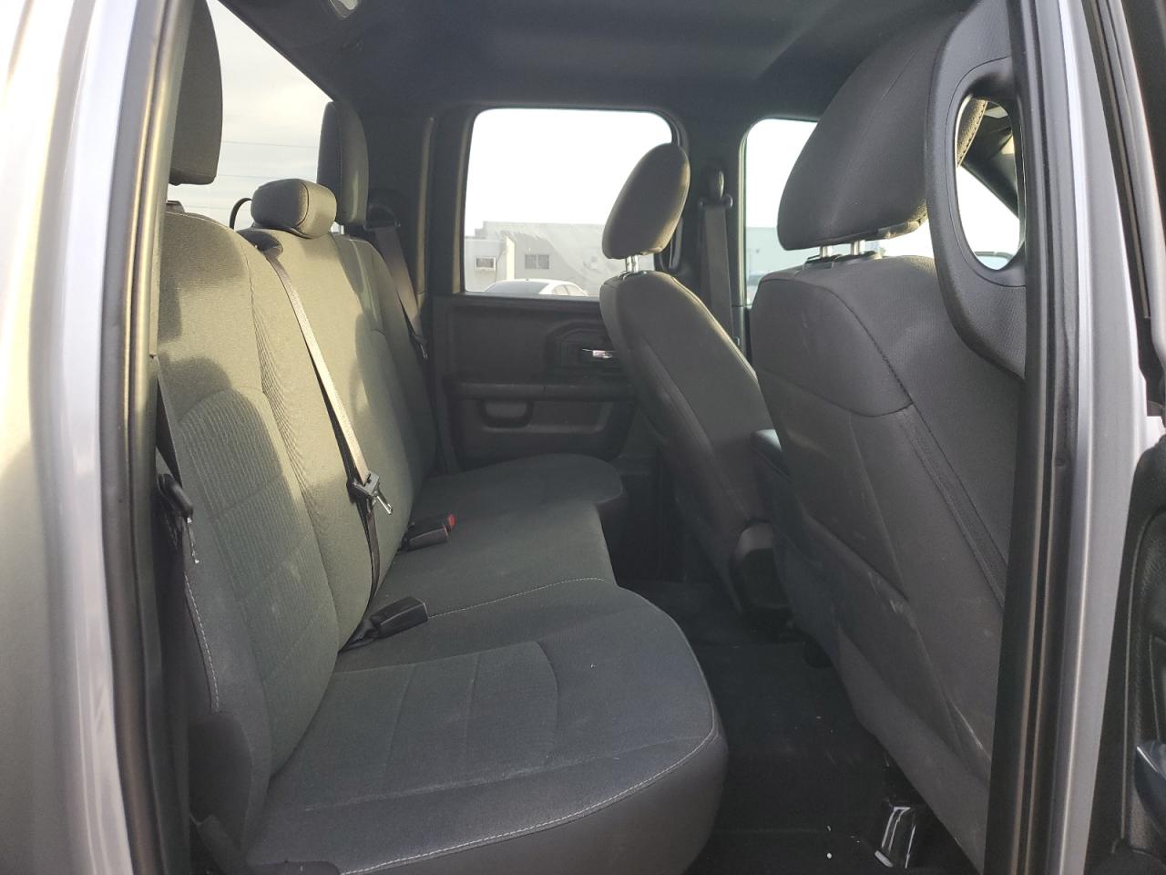 2021 RAM 1500 - Image 10