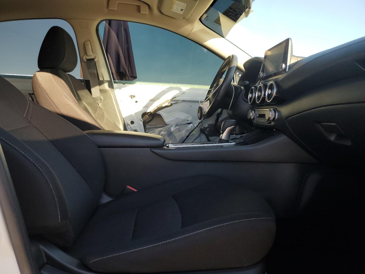 2022 Nissan Sentra - Image 7
