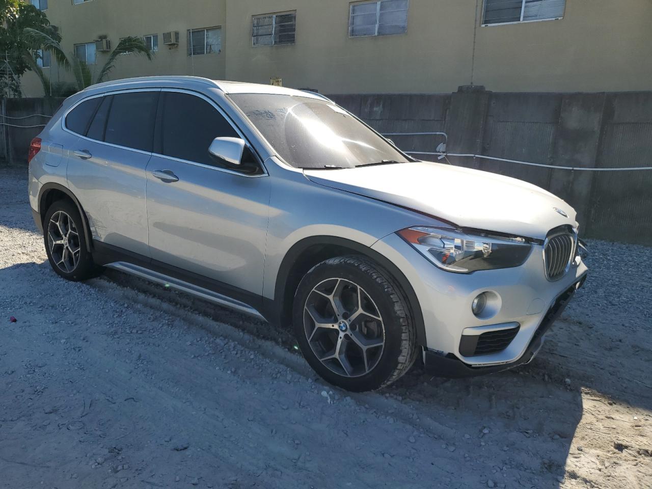 2018 BMW X1 - Image 4