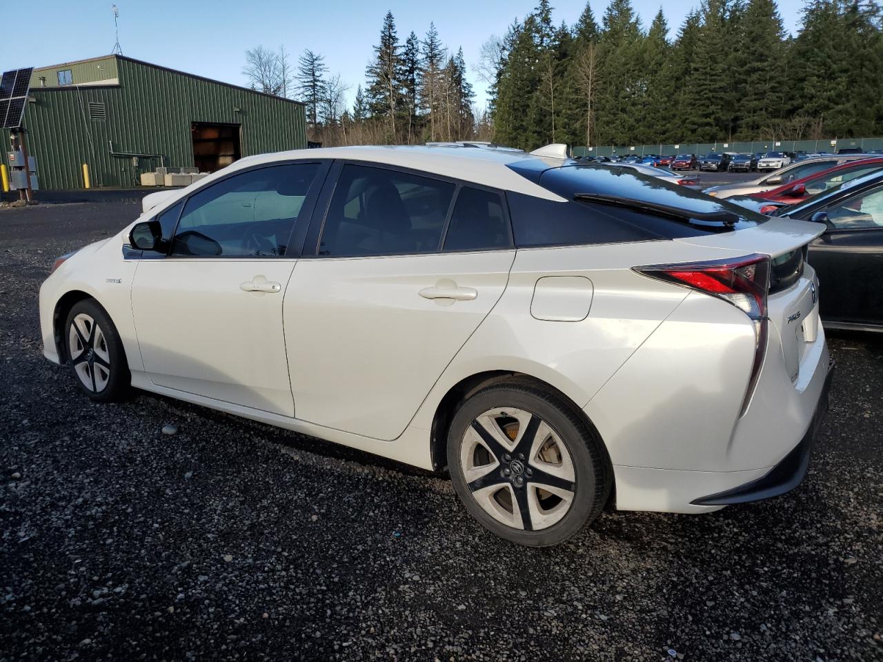 VIN JTDKARFU6G3016586 2016 TOYOTA PRIUS no.2