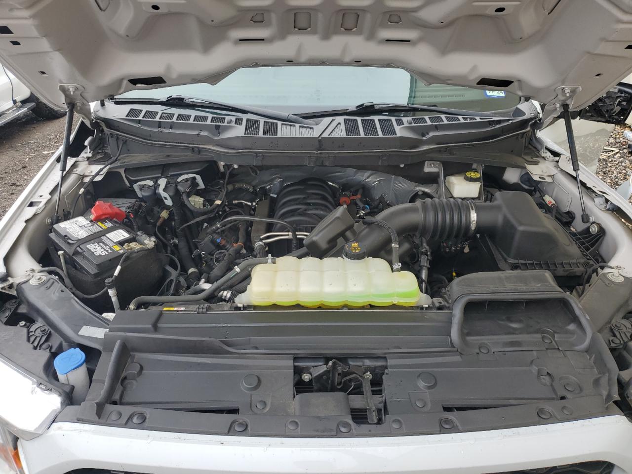 2022 Ford F-150 - Image 11