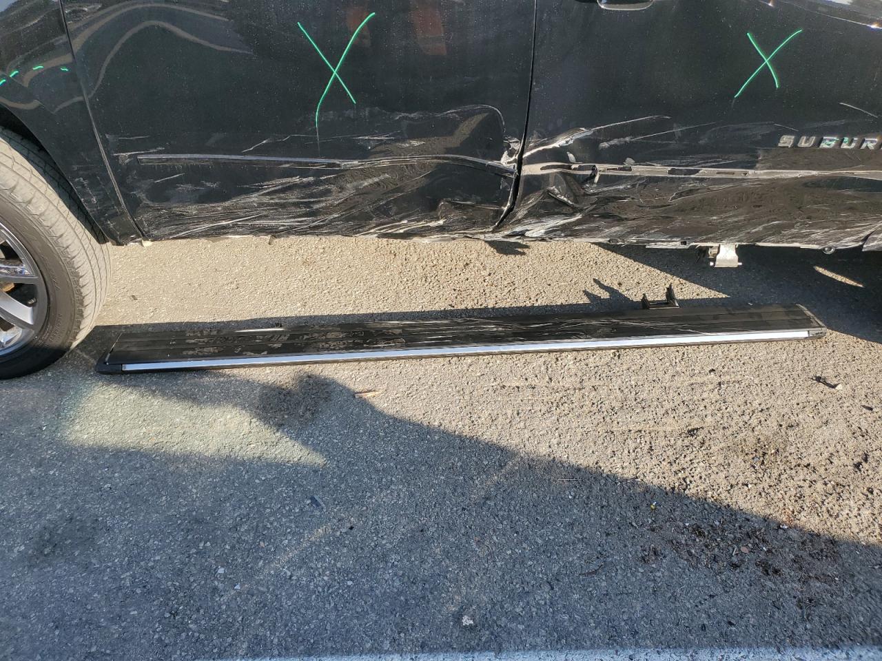 2020 Chevrolet Suburban - Image 13