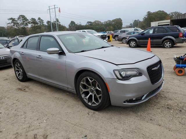  CHRYSLER 300 2018 Серебристый