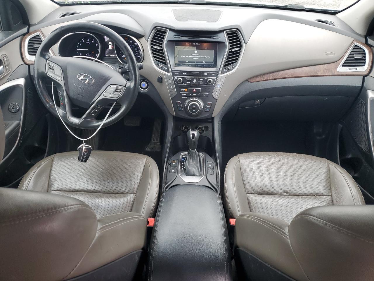 2017 Hyundai Santa Fe - Image 8