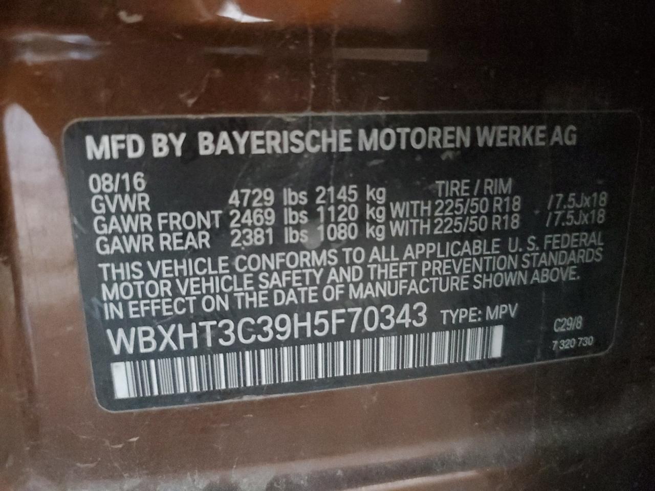 VIN WBXHT3C39H5F70343 2017 BMW X1 no.12