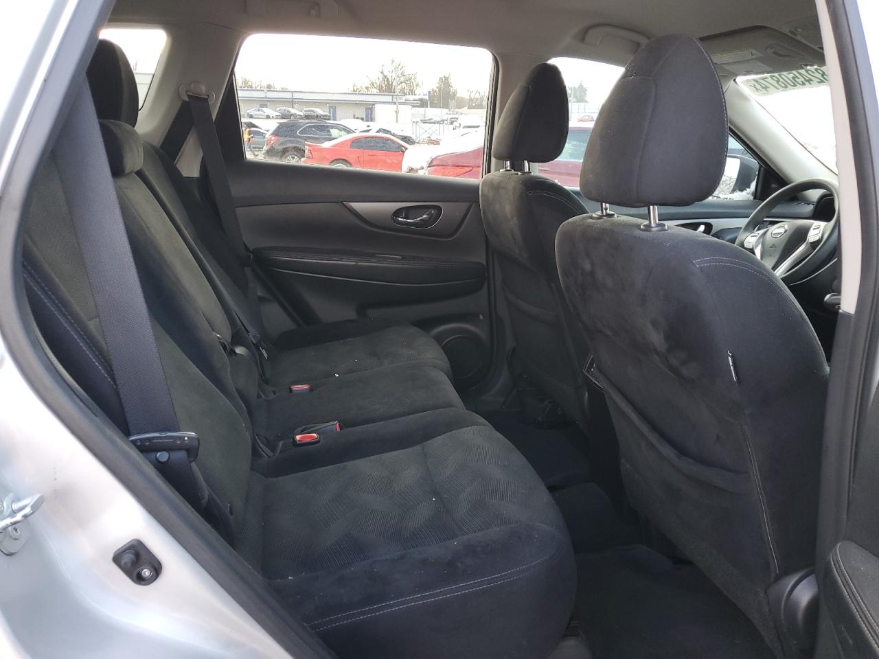 2015 Nissan Rogue - Image 11