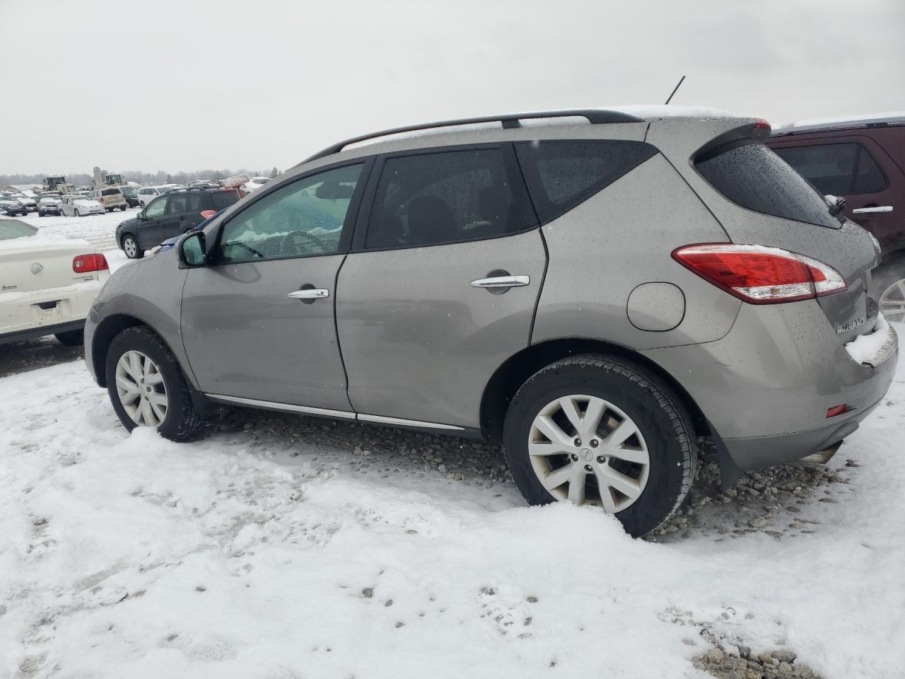 2011 Nissan Murano - Image 2