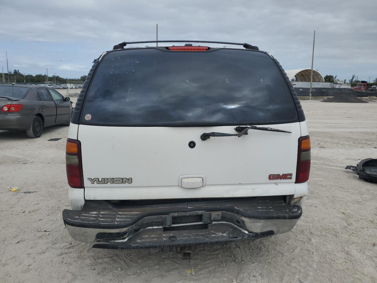 2001 GMC Yukon VIN: 1GKEC13T31R221666 Lot: 84658144
