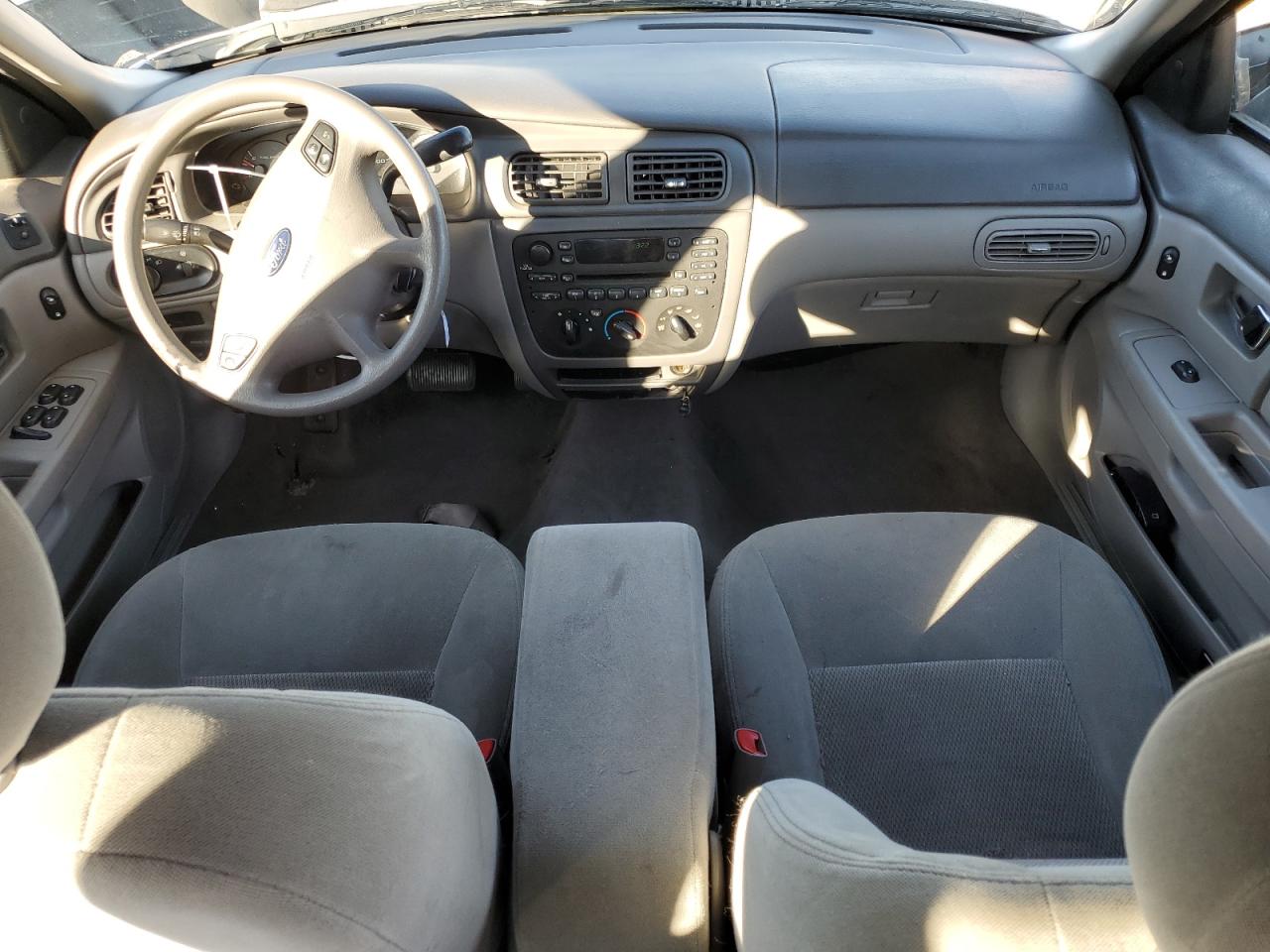 2003 Ford Taurus - Image 8