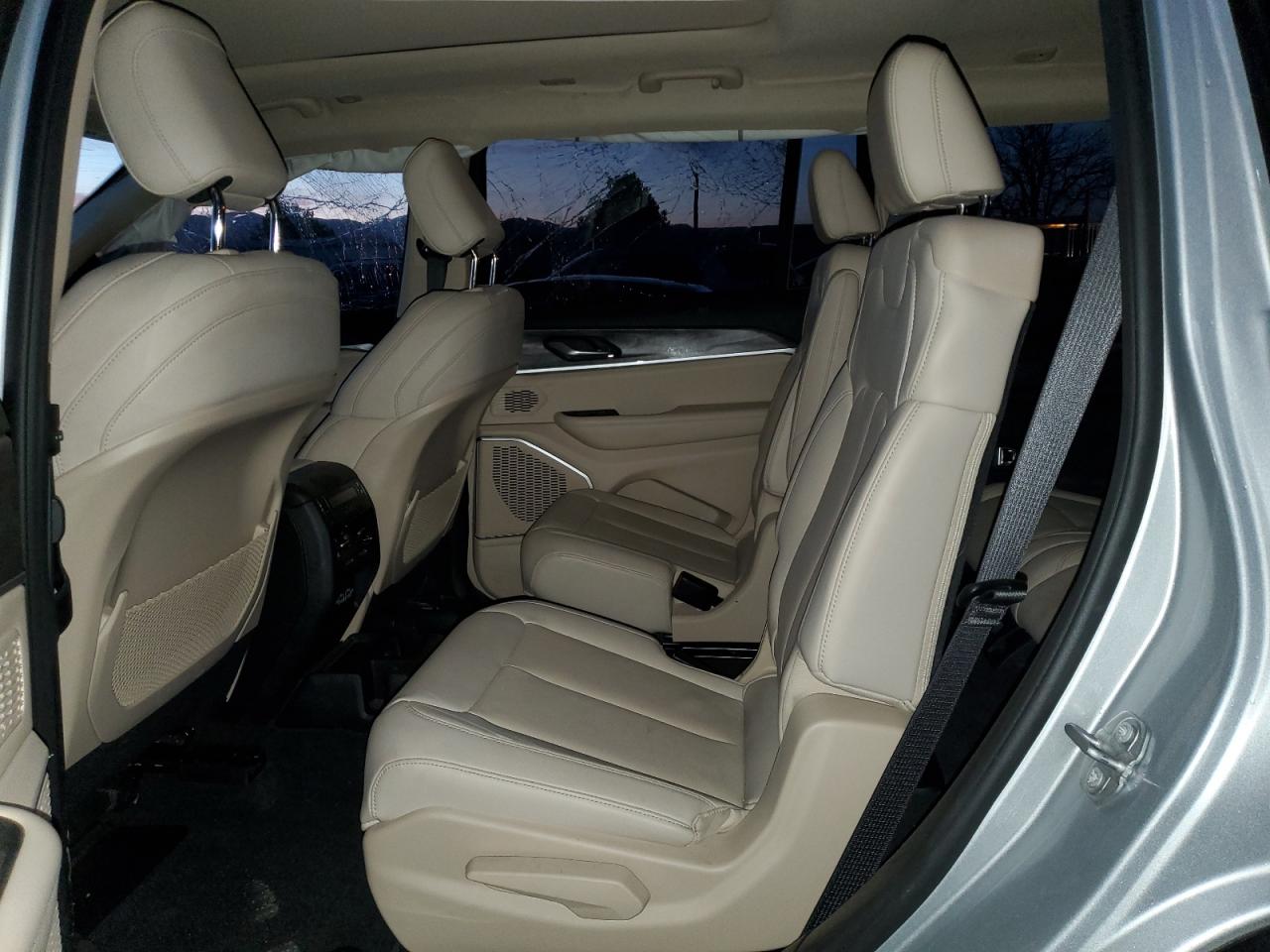 2021 Jeep Grand Cherokee - Image 11