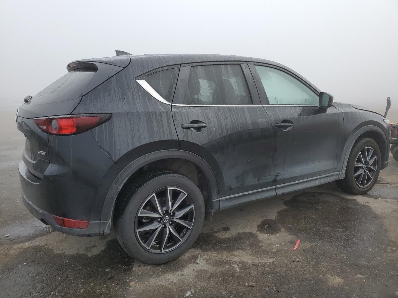 VIN JM3KFACM7J1438769 2018 MAZDA CX-5 no.3