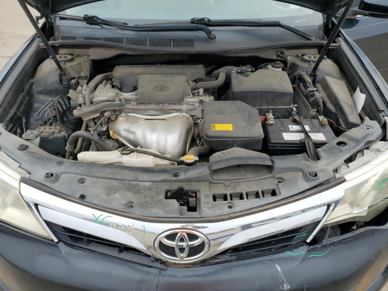 2012 Toyota Camry - Image 11