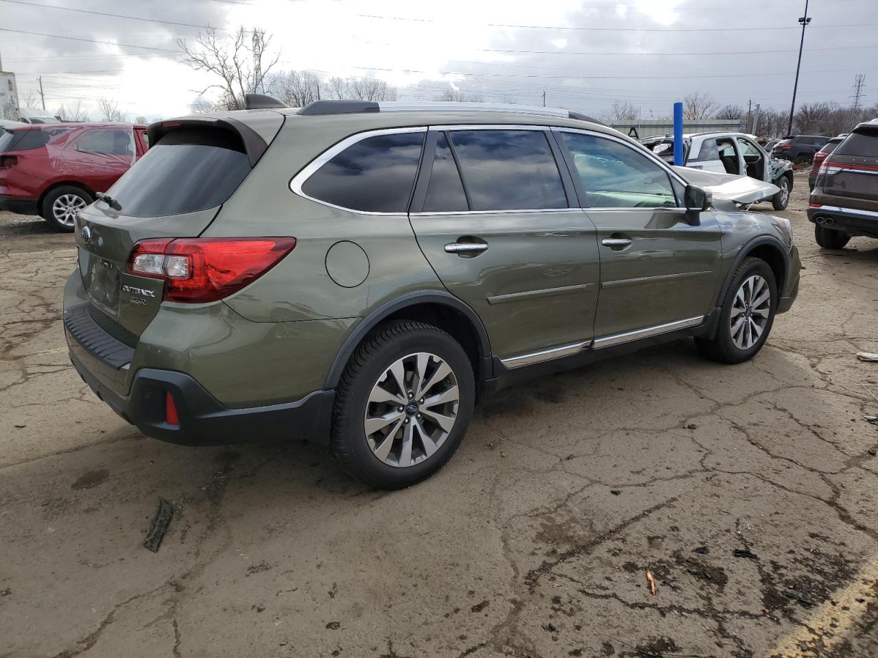 2019 Subaru Outback - Image 3