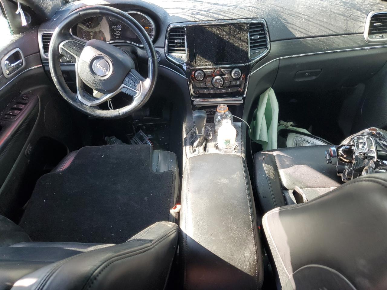 2020 Jeep Grand Cherokee - Image 8