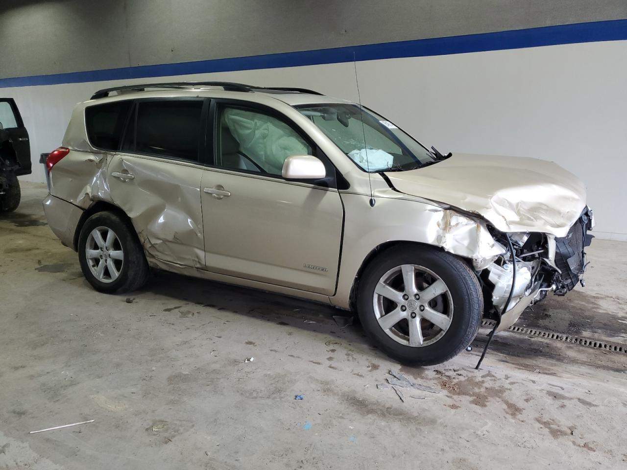 2008 Toyota RAV 4 - Image 4