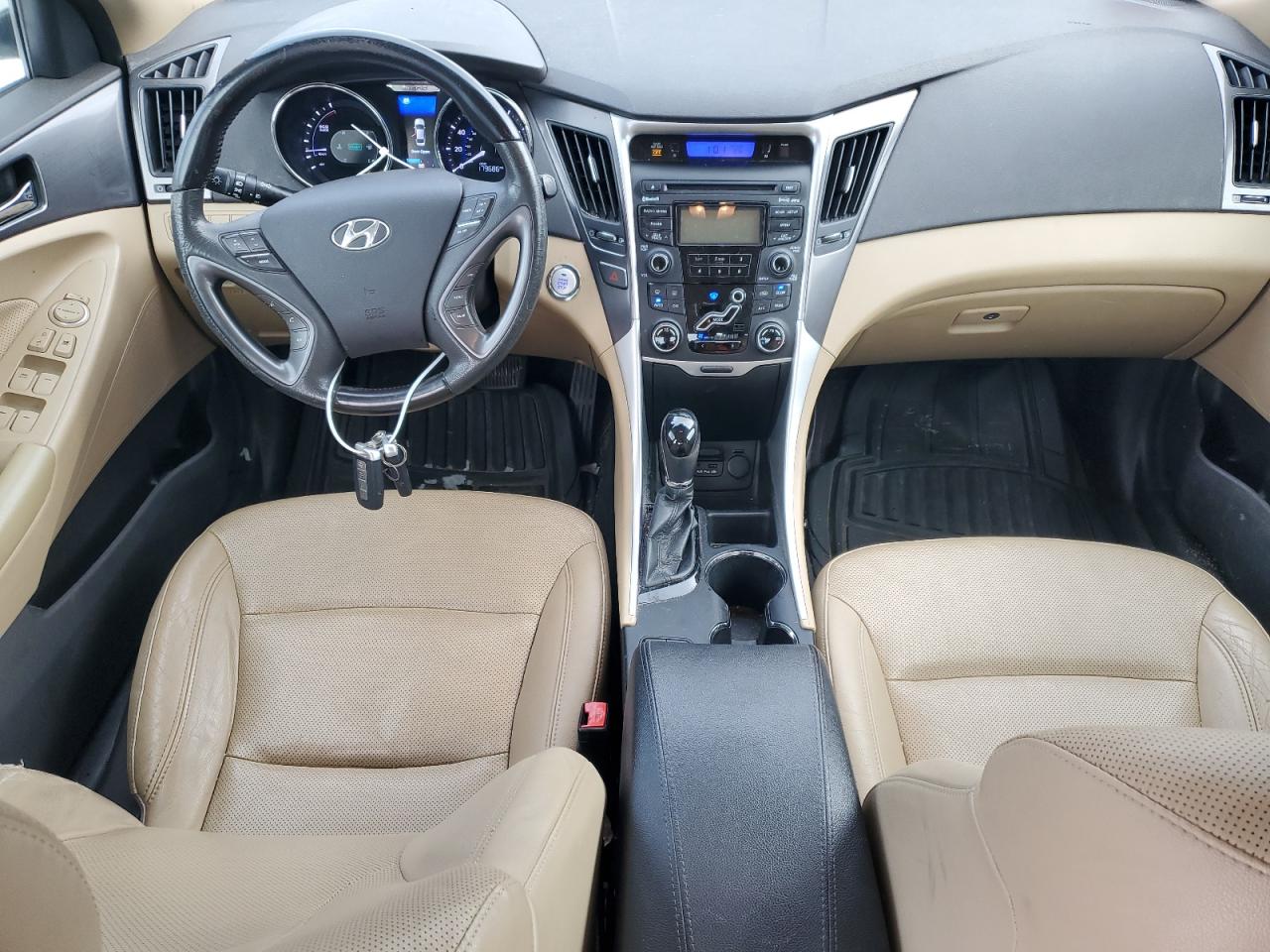 2012 Hyundai Sonata - Image 8
