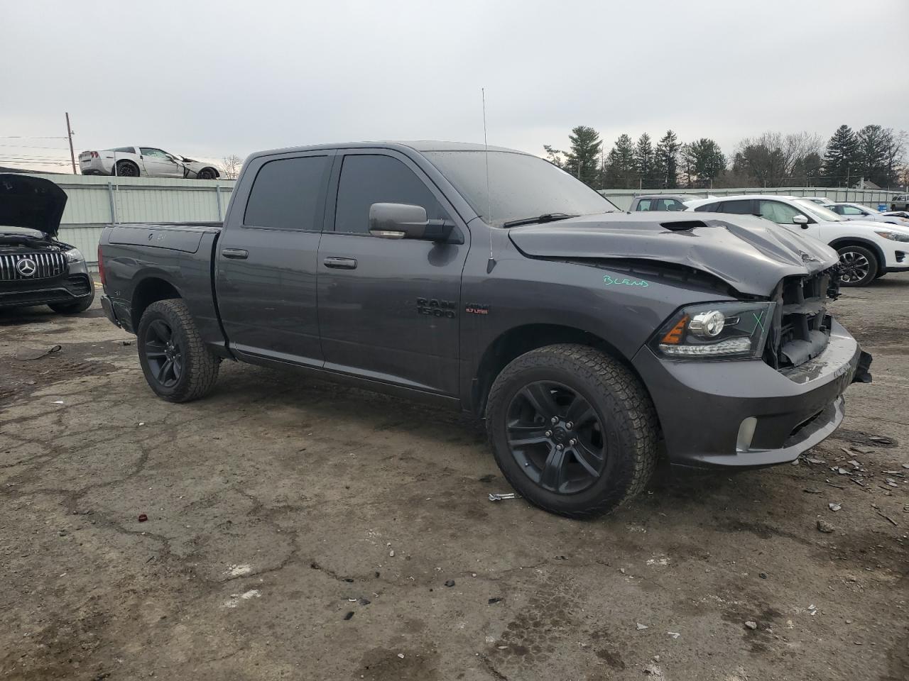 VIN 1C6RR7MT6JS129027 2018 RAM 1500 no.4