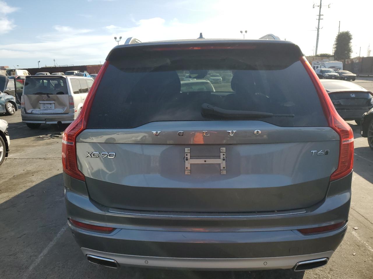 2018 Volvo XC90 - Image 6