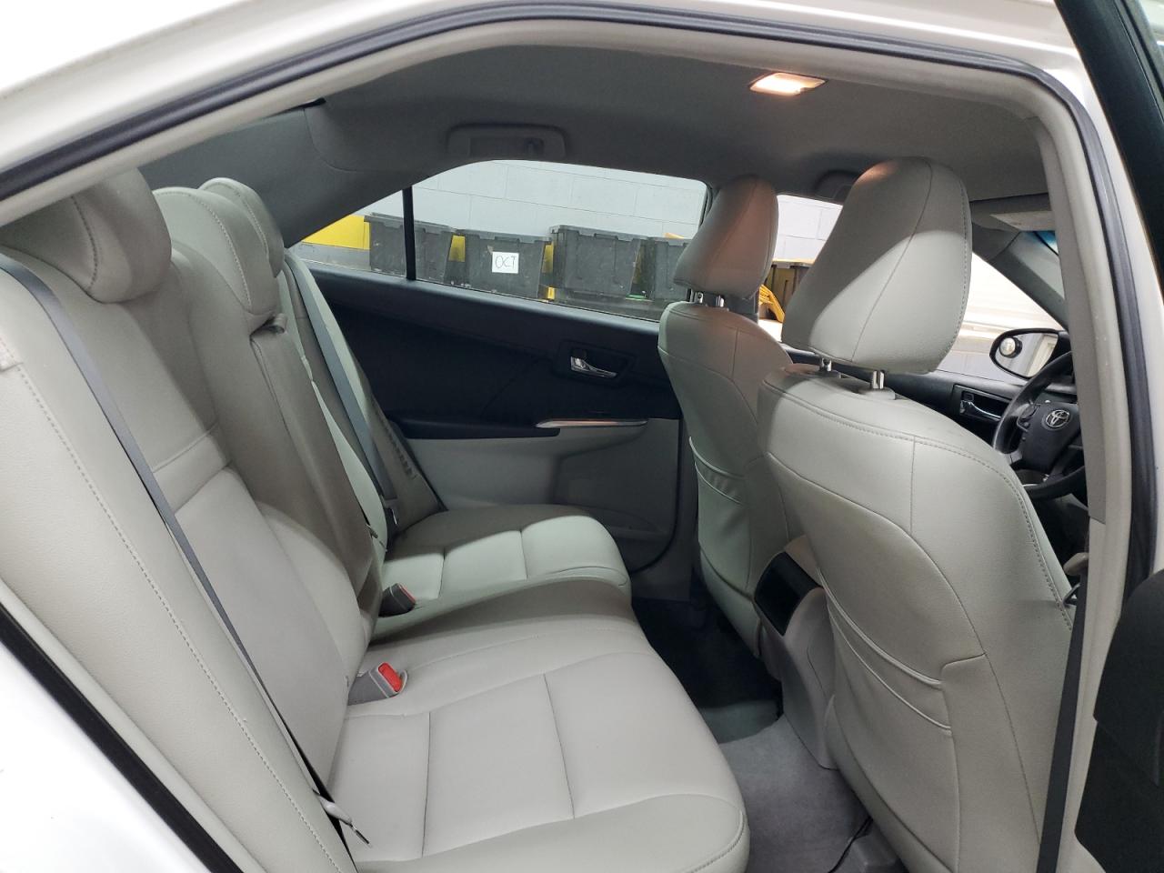 2012 Toyota Camry - Image 10