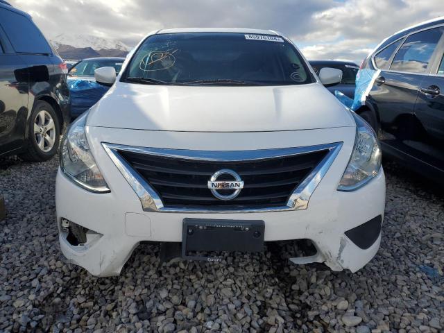  NISSAN VERSA 2019 Білий