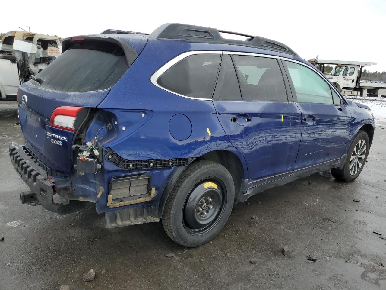 2015 Subaru Outback - Image 3