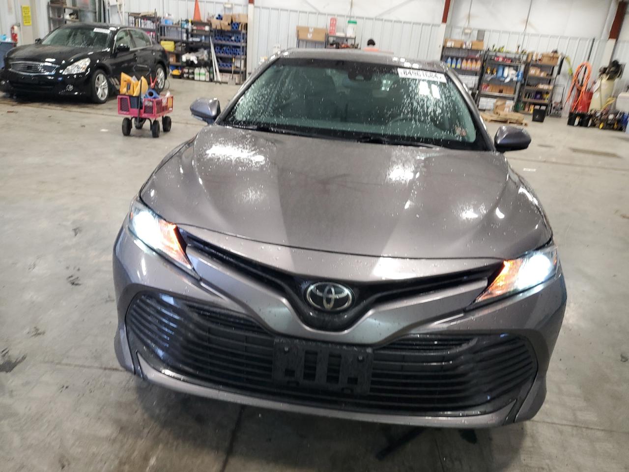 VIN 4T1B11HK2JU579497 2018 TOYOTA CAMRY no.5