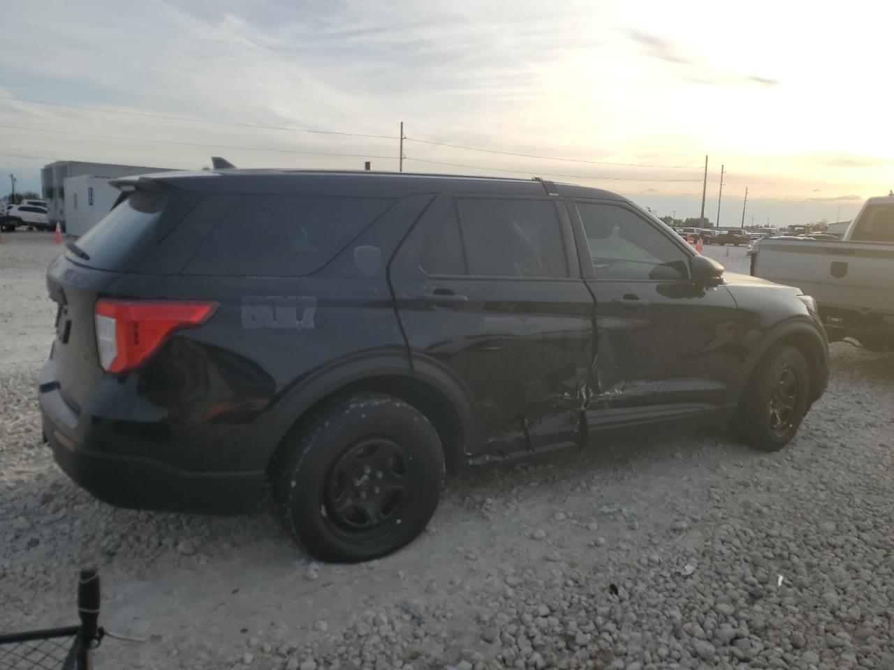 VIN 1FM5K8AWXMNA21024 2021 FORD EXPLORER no.3