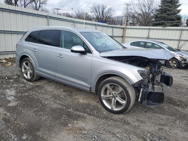  AUDI Q7 2019 Серебристый