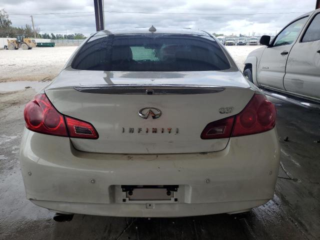  INFINITI G37 2013 White