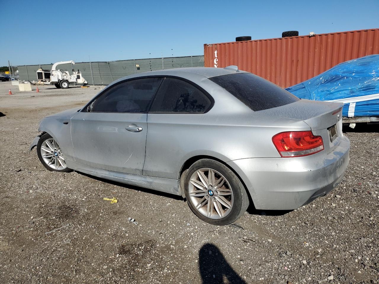 VIN WBAUP9C57DVS94866 2013 BMW 1 SERIES no.2