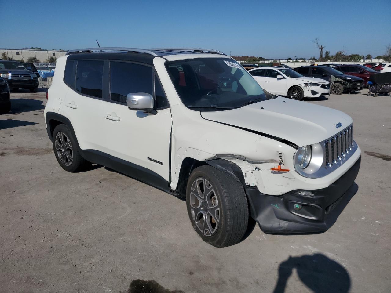 VIN ZACCJADB7HPE82645 2017 JEEP RENEGADE no.4