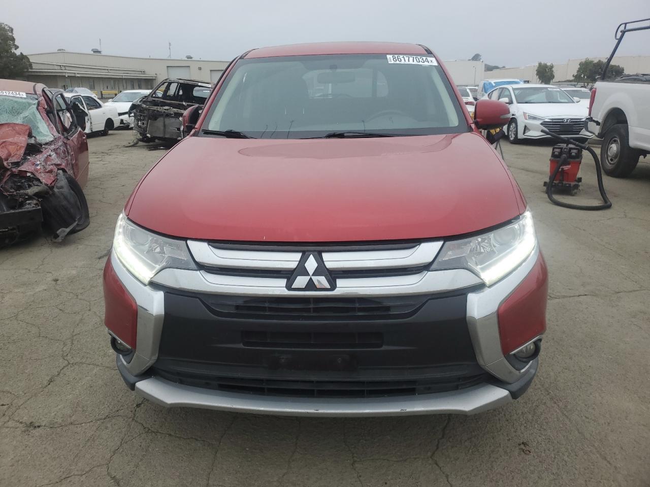 VIN JA4AD3A39JZ040443 2018 MITSUBISHI OUTLANDER no.5